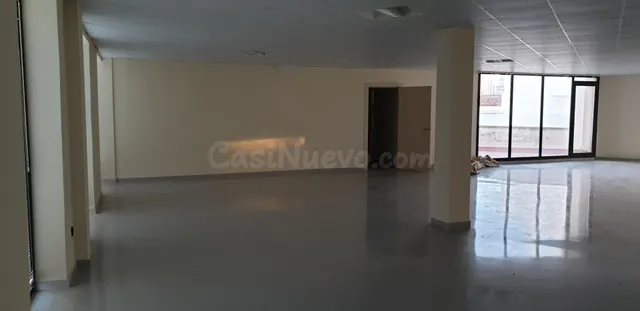 Local multifuncional de 250 m2 con posibilidad de cambio de  - foto 4