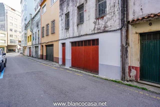 Espacio amplio y versátil en Carballo ideal para uso comercial ó personal — 4