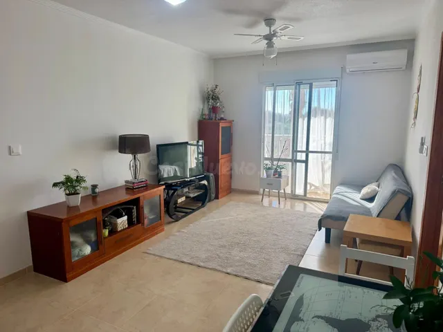 Apartamento amplio con Solarium en corazon de Villamartin - foto 2