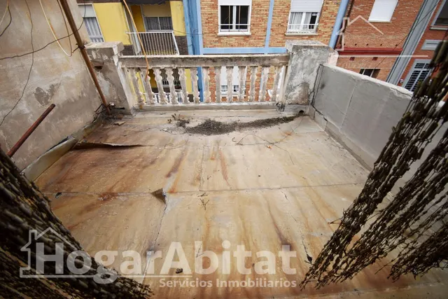 AMPLIA CASA CON 2 TERRAZAS CERCA DEL CENTRO - foto 5