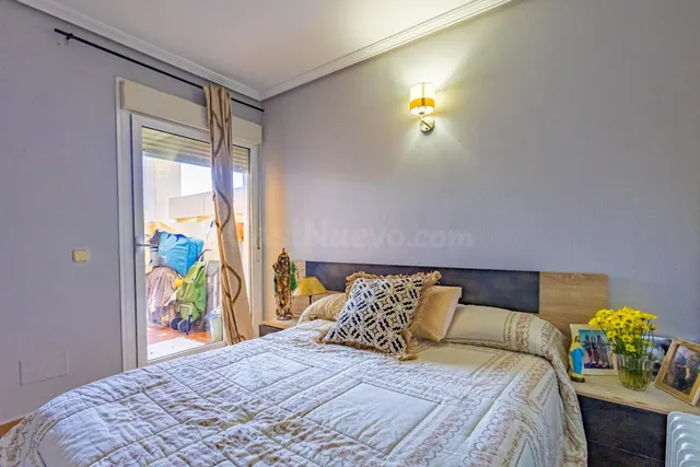 SE VENDE Magnífico apartamento con gran jardín privado en Ve - foto 4