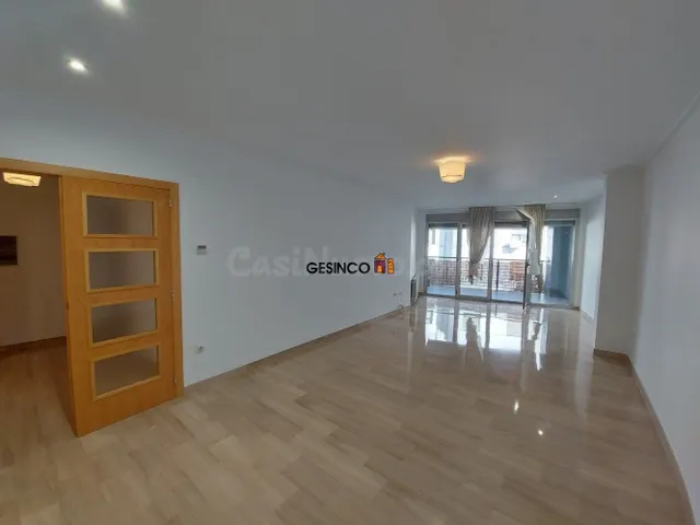 PISO CÉNTRICO EN BUEN ESTADO