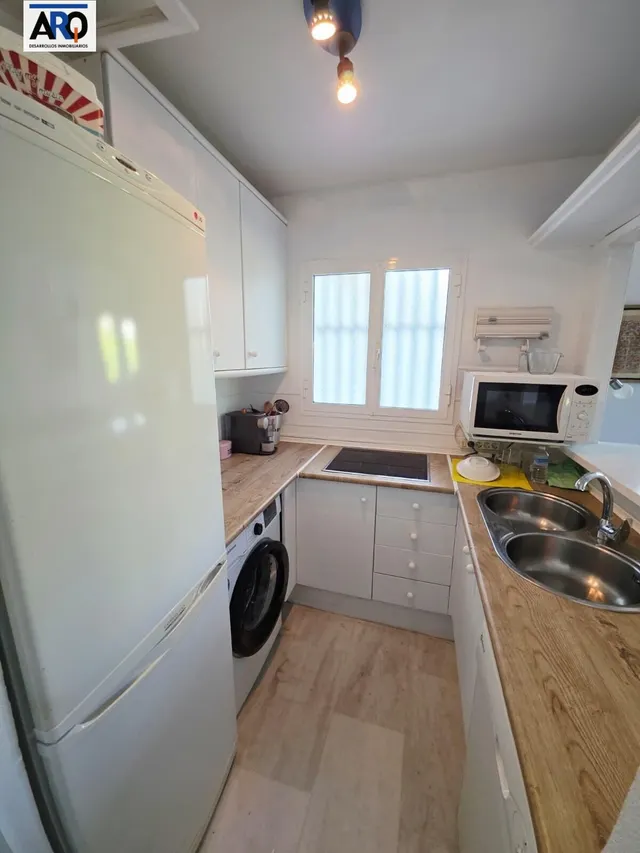 Oportunidad en Benalmádena Costa: 1 dormitorio cerca del mar — 17