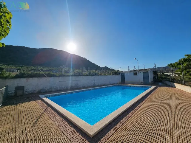 SE VENDE CHALET EN LA SERRETA - MONFORTE DEL CID (ALICANTE)