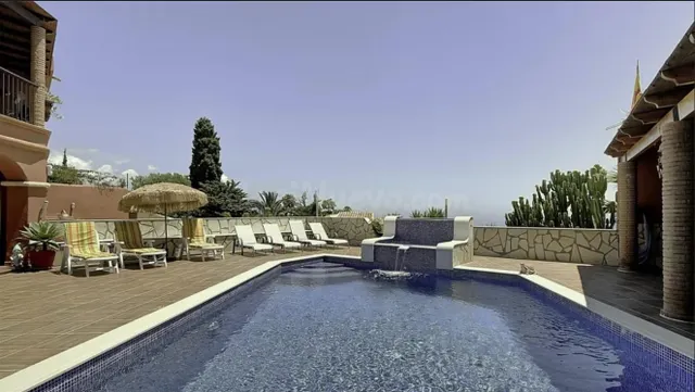 DLR 1708 - HERMOSA CASA EN VENTA DE 4 DORMITORIOS EN VENTA | - foto 3