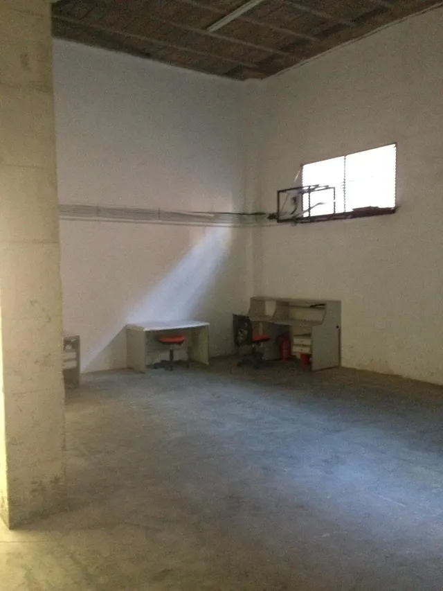 LOCAL COMERCIAL ZONA CIRCUNVALACIÓN — 6
