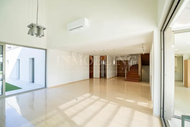 Espacio, luz y tranquilidad en una ubicación privilegiada de Sant Andreu de Llavaneres — 8