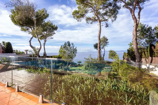 Villa junto al acantilado en Bahia Azul — 30