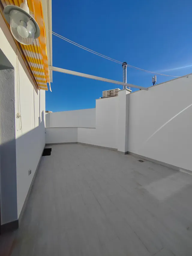 Ático con terraza y vistas al castillo de Jaén en alquiler — 9