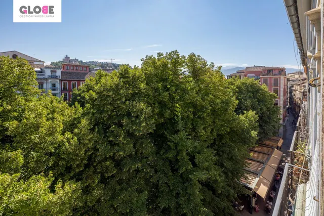 A LA VENTA EDIFICIO EN PLAZA BIB-RAMBLA — 47