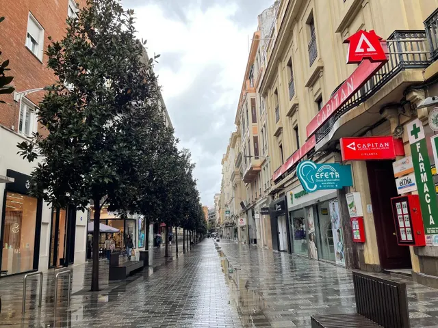 LOCAL EN PLENO CENTRO DE CORDOBA CAPITAL — 2