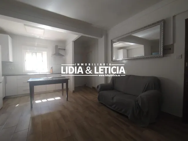 Acogedor piso en Zona centro, en Alcalá de Guadaira - foto 5