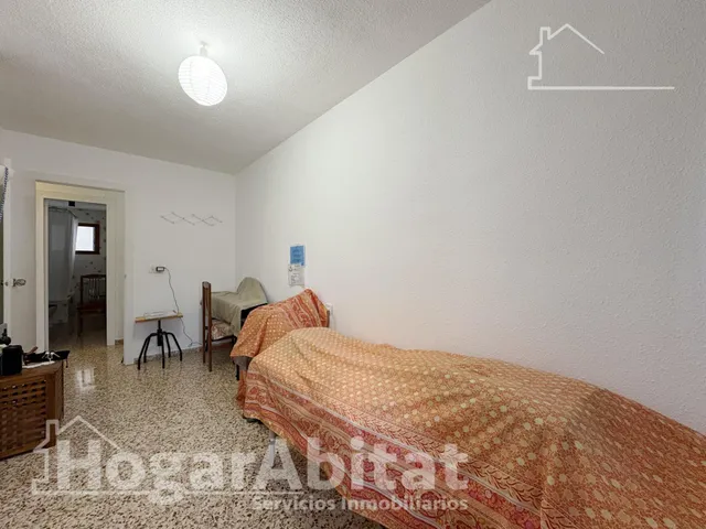 OPORTUNIDAD DE INVERSIÓN! EXTERIOR CON BALCÓN Y GARAJE — 21