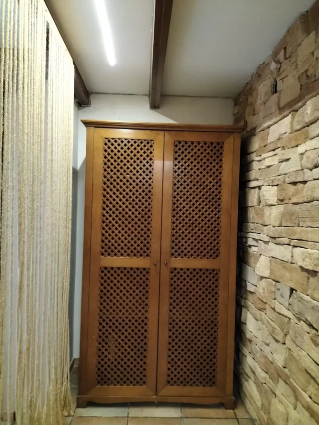 EN VENTA LOCAL COMERCIAL CON INQUILINOS — 7