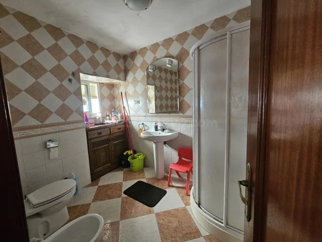 Casa de 5 dormitorios en Casarabonela con terraza y barbacoa — 4