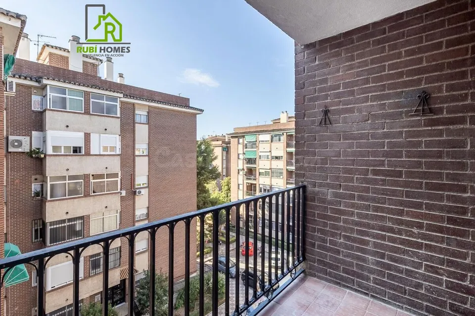 Espacio, luz y comodidad en una vivienda con grandes posibilidades en zona Alcampo