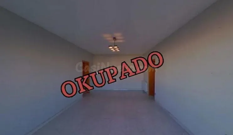 PISO DE 3 habitaciones CON BALCÓN