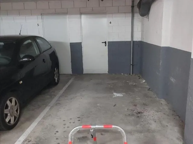 SE VENDE PLAZA DE APARCAMIENTO EN SANT SADURNÍ D'ANOIA — 4