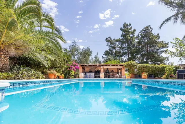 CHALET EN LOS DOLORES — 7