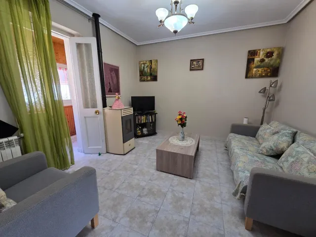 Edificio en venta en Las Llanas — 24