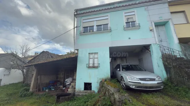 ¡Descubre el encanto de esta casa independiente en Piñor! - foto 2