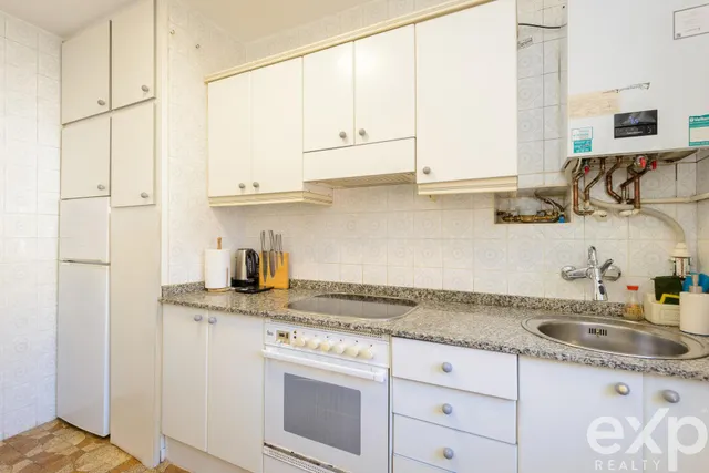 Piso en venta en avenida torrelavega, Oviedo – amplitud y ubicación — 13