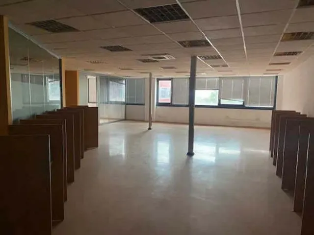 Oficina en muy buen estado en Son Castello — 8
