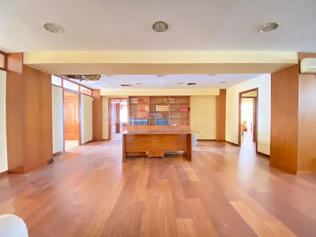 Oficina 9 habitaciones 343m² en venta - Marbella - foto 3