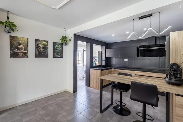 Casa en venta en Monachil (Granada) – Amplia, luminosa y con gran potencial — 8