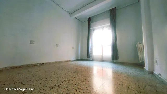 Venta de piso en Zamora zona tres cruces, 4 dormitorios, 2 baños, galería — 10