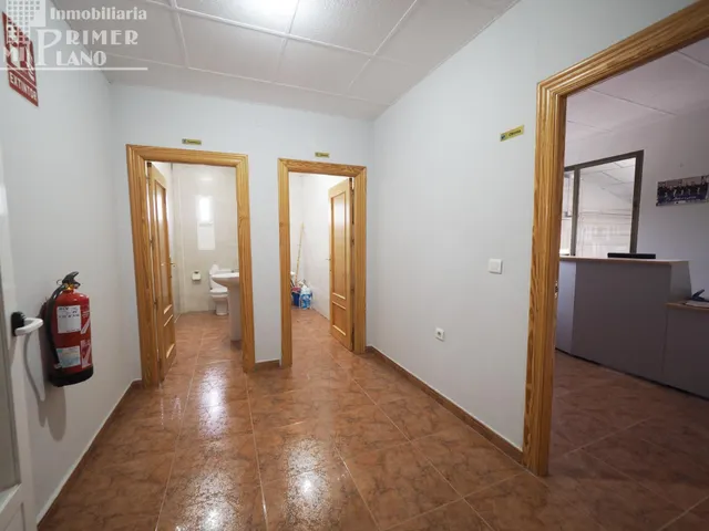 Amplia Nave Industrial en Tomelloso - Oportunidad Única por €650,000 — 22