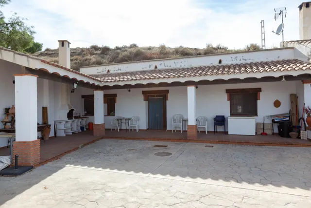 Se Vende Casa Cueva en BENAMAUREL - foto 4