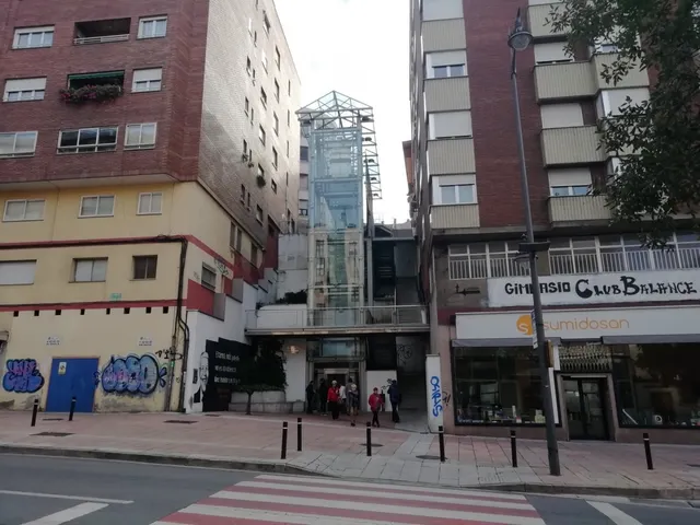 VENTA LOCAL COMERCIAL — 6