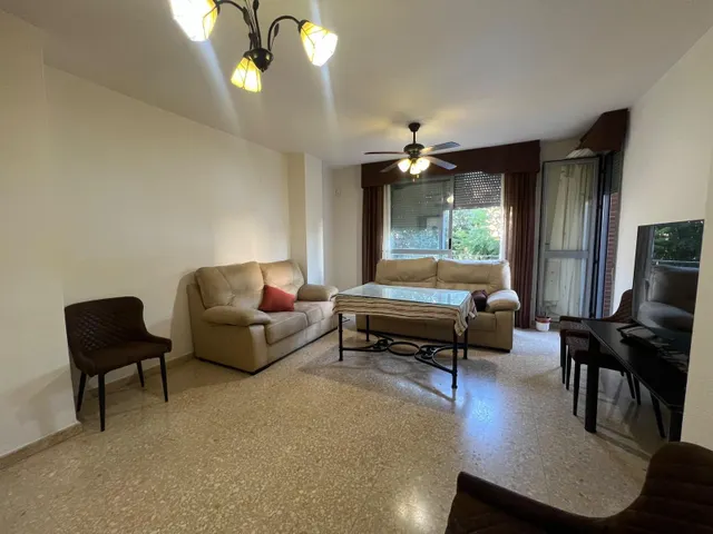 VIVIENDA VPO DE 4 DORMITORIOS, 2 BAÑOS, TERRAZAS Y GARAJE, E - foto 3