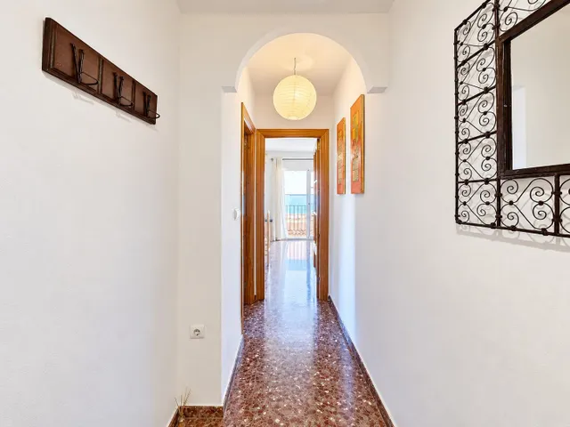 Bonito piso exterior y luminoso de dos dormitorios, baños y aseo en Albolote junto al metro y con plaza de garaje — 13