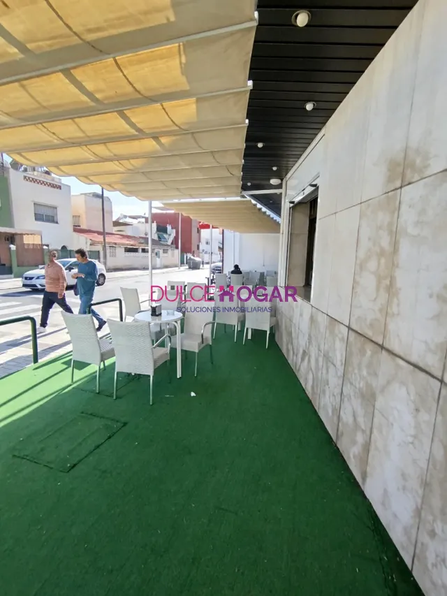 ESPECTACULAR LOCAL COMERCIAL EN EL CORAZON DE PEDREGALEJO - foto 3