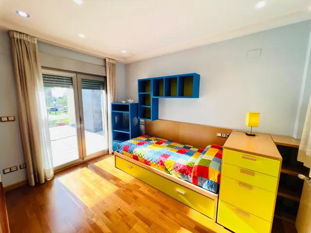 Chalet urbano con piscina en Elche, zona Torreta-Portalada. — 29