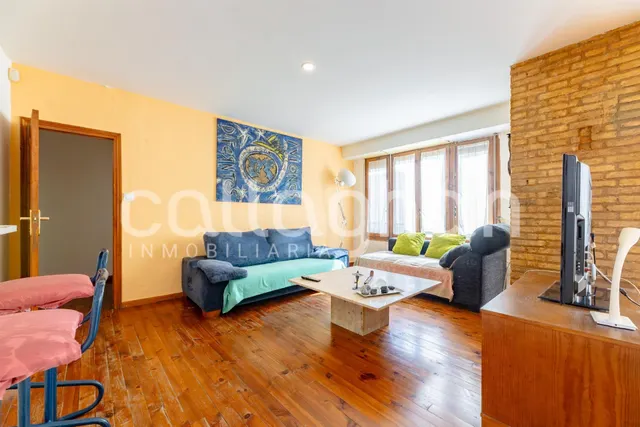 Vivienda única con vistas a la plaza de la Virgen — 2