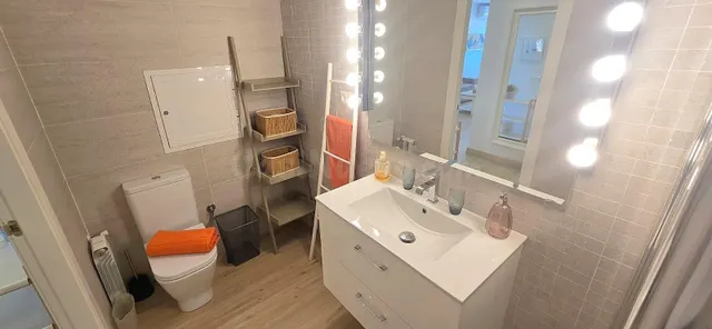 Elegante Apartamento Reformado en Princesa con Vistas Espect - foto 4