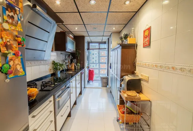 Nervión Santa Justa. Excelente vivienda familiar de 3 habita