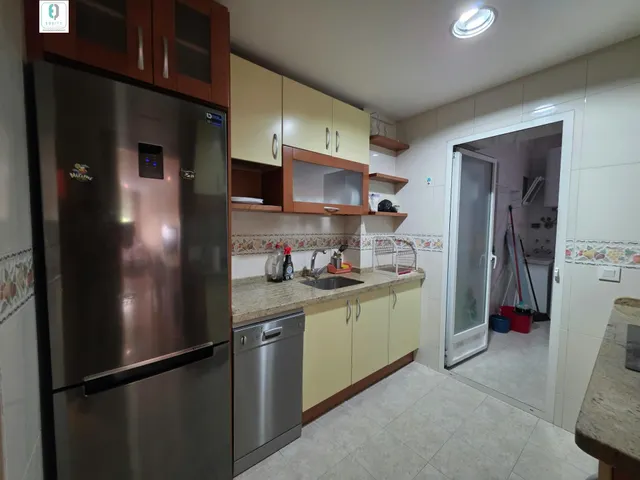 Gran piso de 3 dormitorios y 2 baños en la mejor ubicación — 22