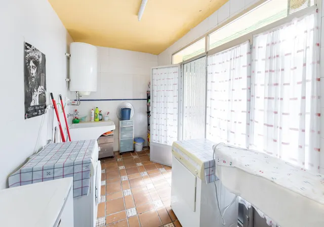 Espectacular chalet independiente con piscina en Alfacar — 13