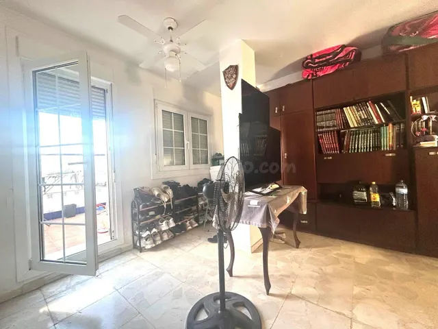 ¡Amplio y luminoso! Gran piso de 4 dormitorios en pleno Bule - foto 4