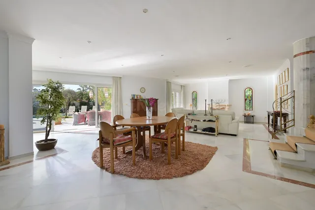 Chalet 5 habitaciones 344m² en venta - Marbella - foto 4