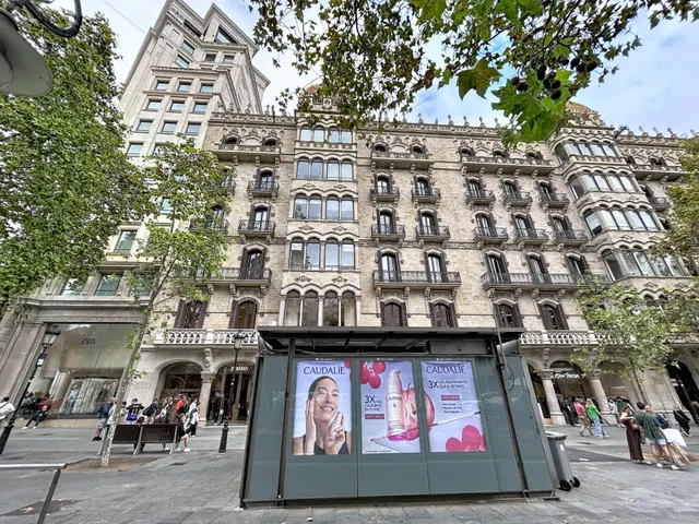 Oficina de 184 m2 con carácter y mucha luz en Passeig de Gràcia — 21