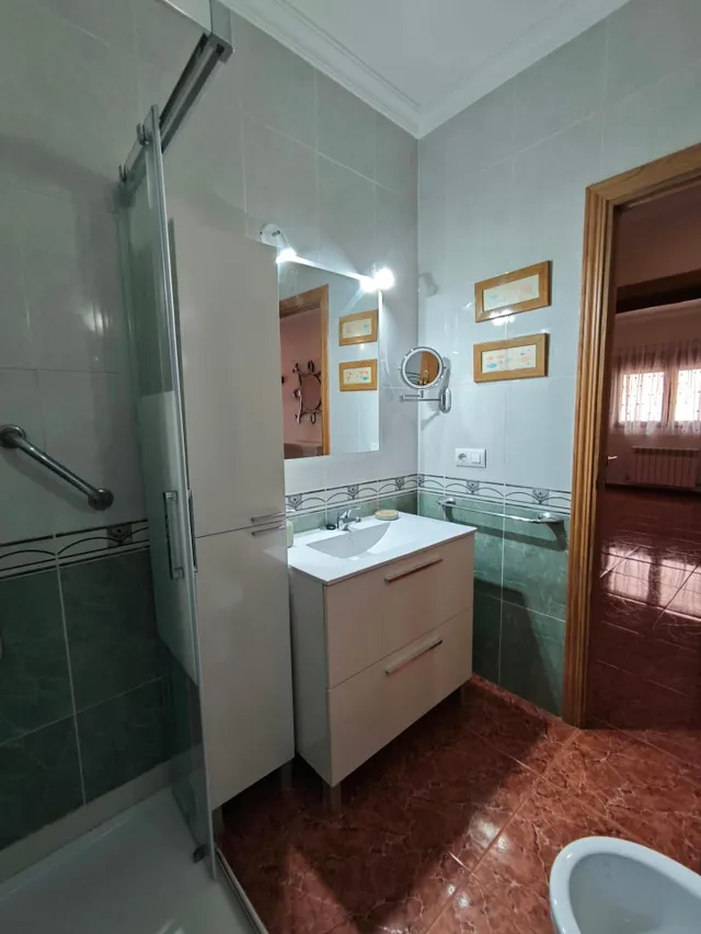 Amplio y Moderno Piso en Alcázar de San Juan - Ideal para Familias — 11