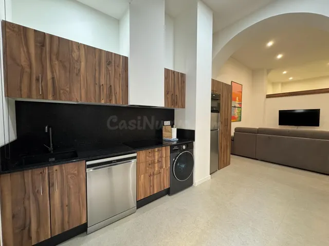 Estudio en el centro de denia en alquiler anual, con posibilidad de añadir un segundo dormitorio (pregunte las opciones) — 2