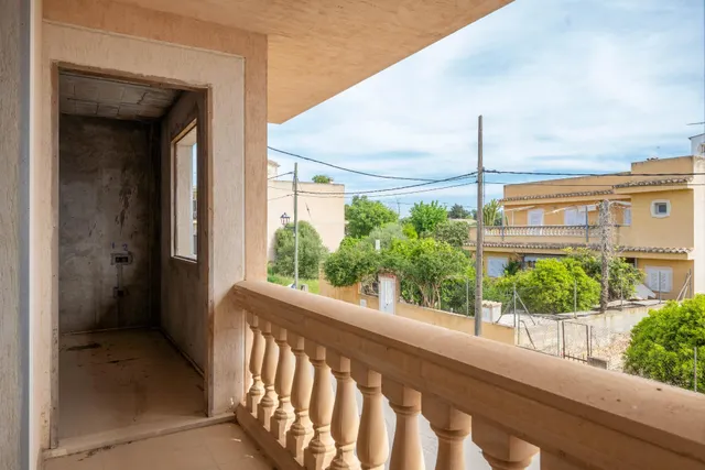 Edificio en María de la Salud en construcción. — 40