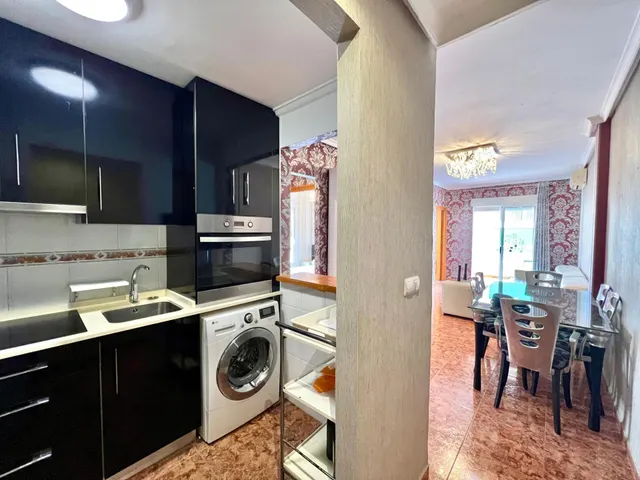 APARTAMENTO DE 3 habitaciones, TODO EXTERIOR, RODEADO DE TODOS LOS SERVICIOS A TAN SOLO 450mts DEL MAR — 6