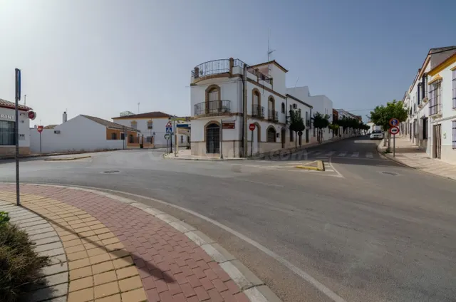 PRECIOSA CASA DE PUEBLO CON LICENCIA DE BAR — 2